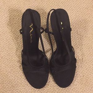 Nina Black Heels with small Rhinestones
